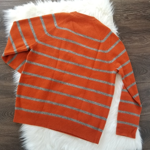 Lambs Wool Sweater Large - Picture 2 of 4